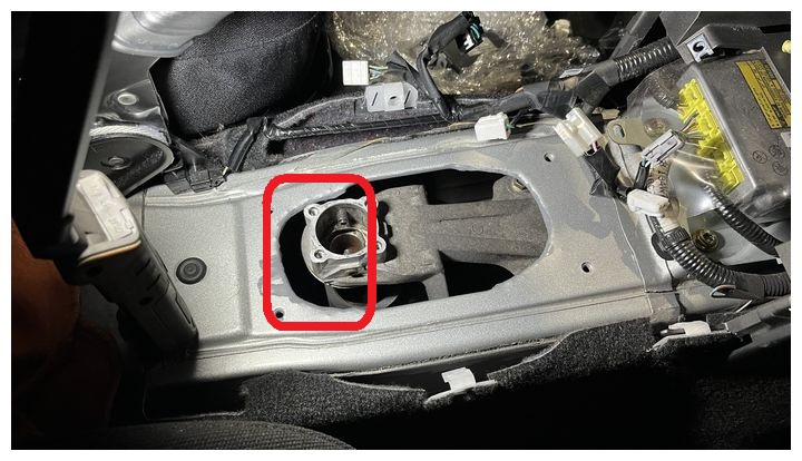 R8-3-25-Y-ALTEZZA-12.jpg R8-3-25-Y-ALTEZZA-12.jpg