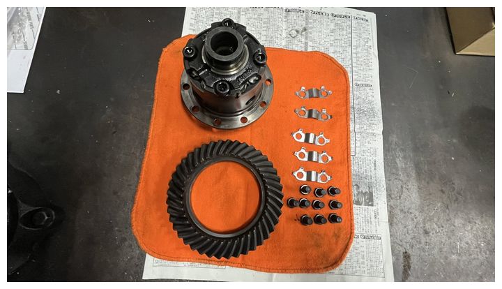 R8-3-25-Y-ALTEZZA-15.jpg R8-3-25-Y-ALTEZZA-15.jpg