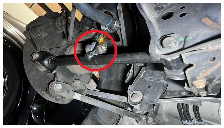 R8-4-10-F-2-CHASER-4.jpg R8-4-10-F-2-CHASER-4.jpg